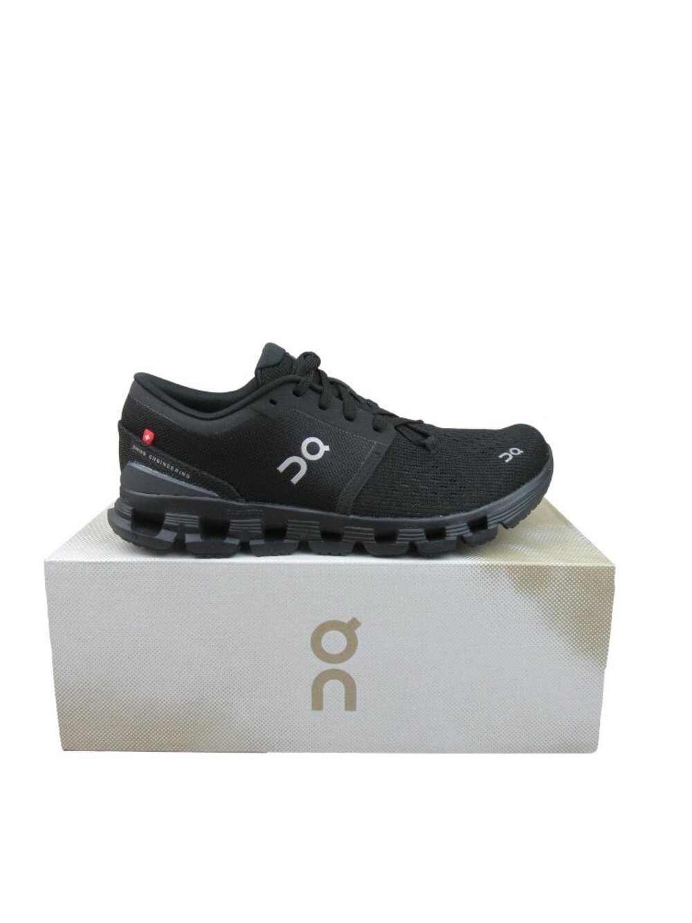 On Cloud X V4 Black Eclipse Gym Running Shoes Women's Size 7.5 NEW